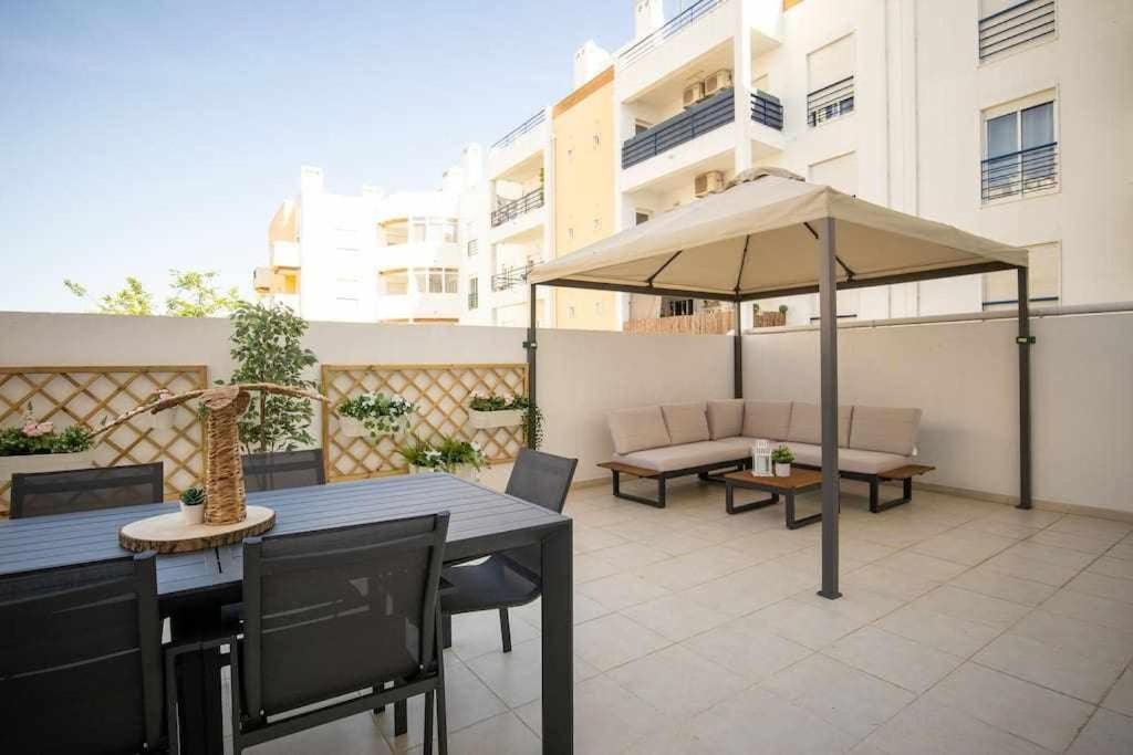 Modern 3Br Apt W/ Lg Terrace, Bbq, Ac & Parking Tavira Exterior foto