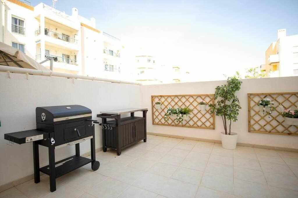 Modern 3Br Apt W/ Lg Terrace, Bbq, Ac & Parking Tavira Exterior foto