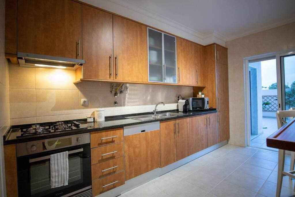 Modern 3Br Apt W/ Lg Terrace, Bbq, Ac & Parking Tavira Exterior foto